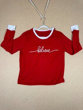 Sam & Olivia "Believe" Red Long Sleeve Ringer Tee Size Large Christmas Holiday